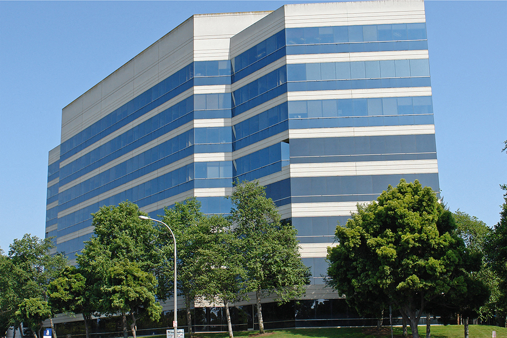 400 Corporate Pointe
